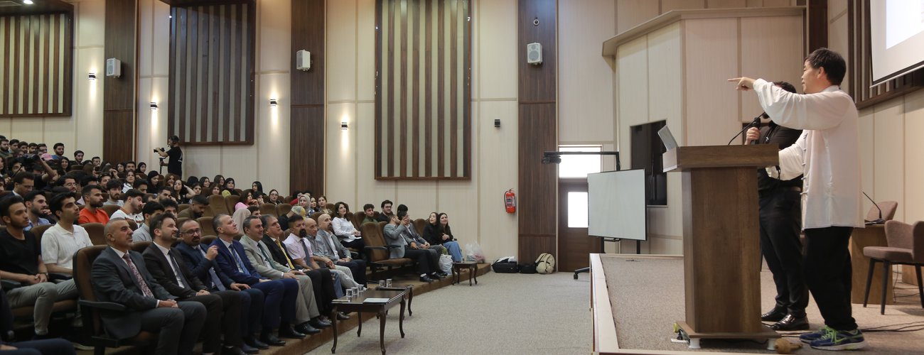 
                                A Delegation from the Consulate General of the People's Republic of China Visits Nawroz University
                            